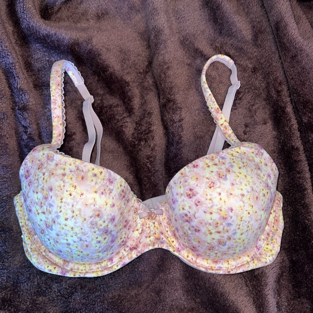 Victoria’s Secret Body By Victoria Bra